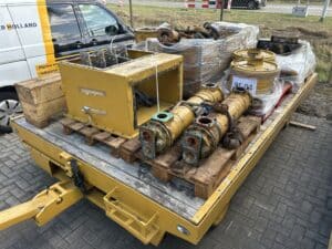 Caterpillar C175-20